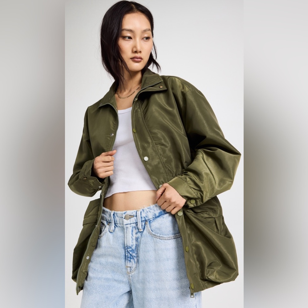 Lioness Parachute Jacket